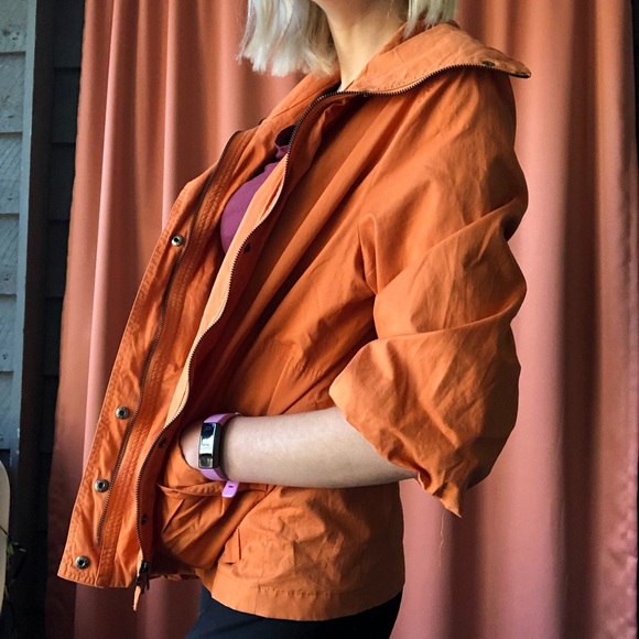 water resistant half sleeve jacket - Picture 2 of 3